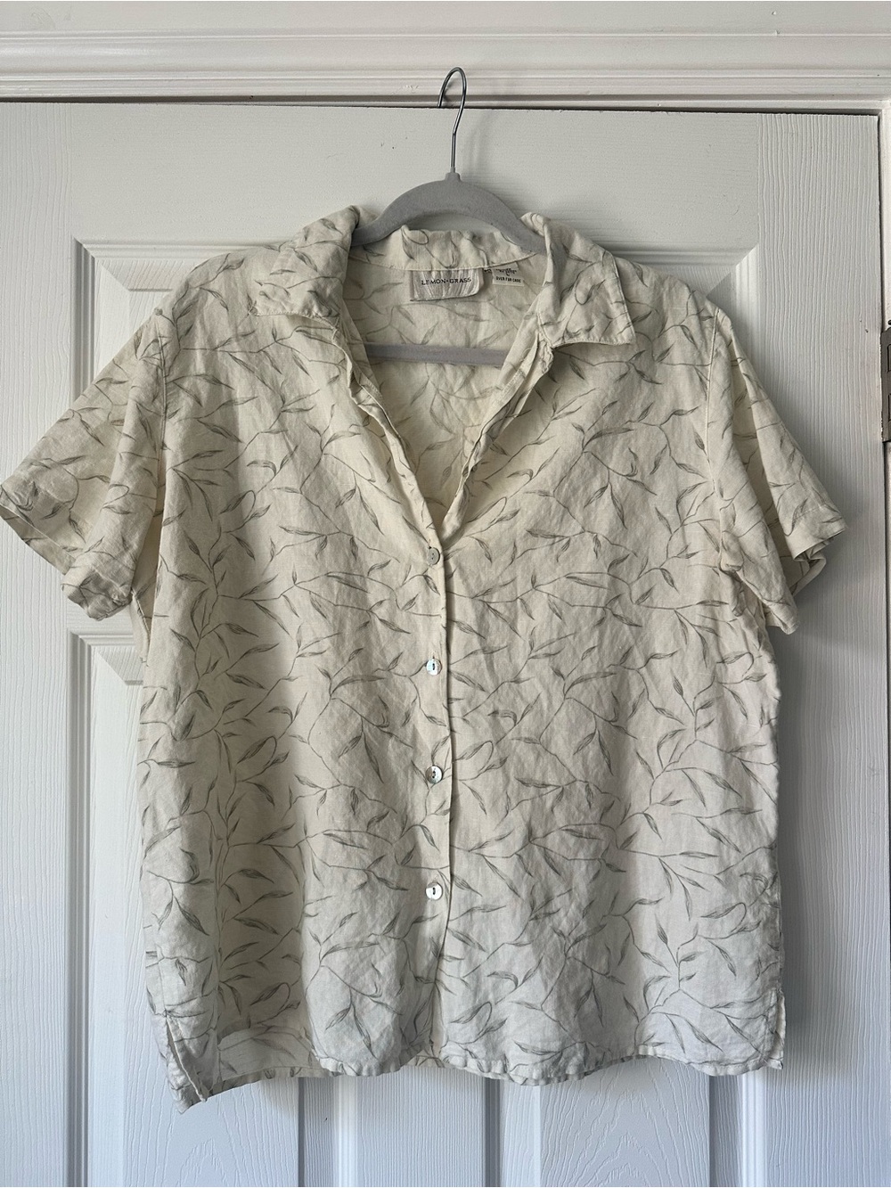 Light Cream Short-Sleeve Linen Blend Shirt with Subtle Leaf Print